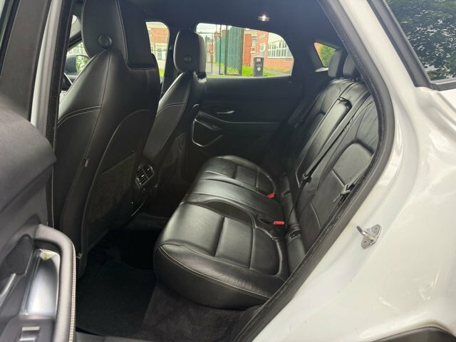 Jaguar E-Pace 2.0 D150 Chequered Flag Awd #17