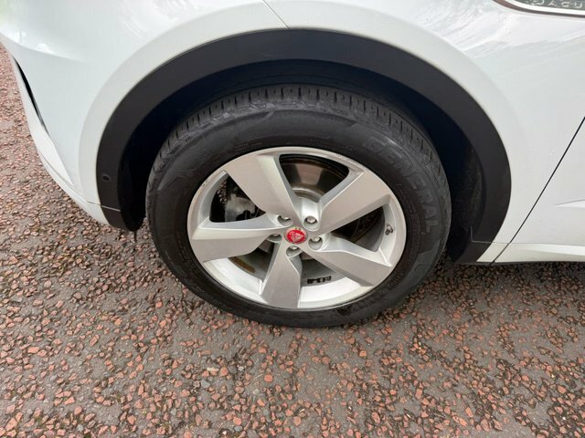 Jaguar E-Pace 2.0 D150 Chequered Flag Awd #22