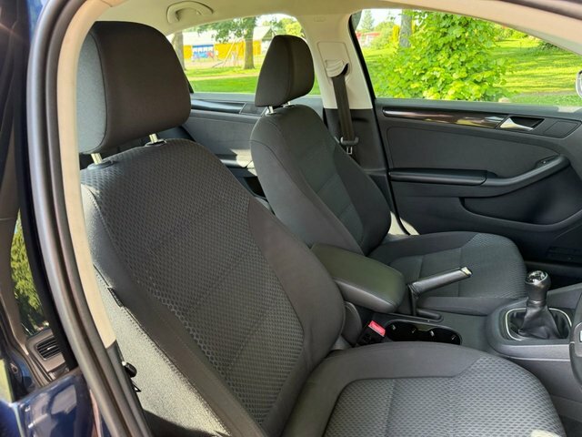 Volkswagen Jetta Ltd Edition Black #11