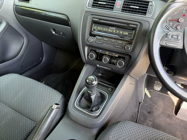 Volkswagen Jetta Ltd Edition Black #26