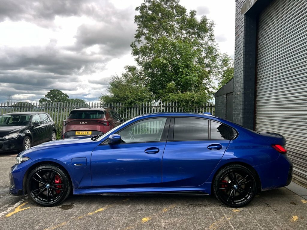BMW 3 Series 2L M Sport YL23KNO Blue #5