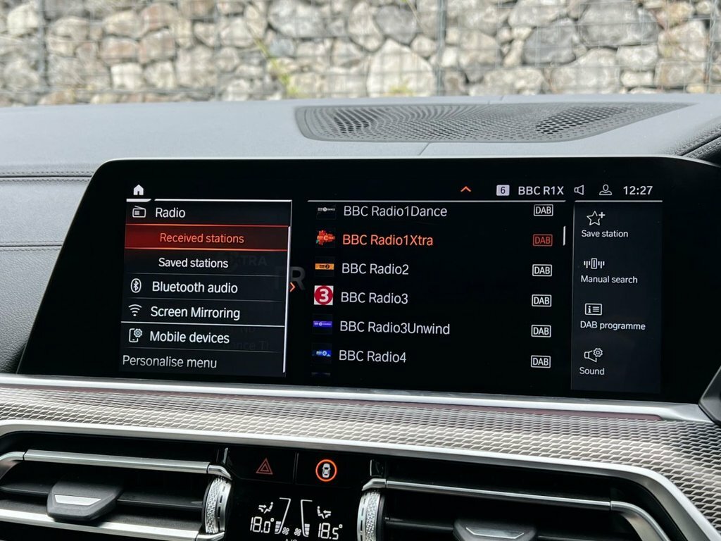 BMW X5 M50i White #21