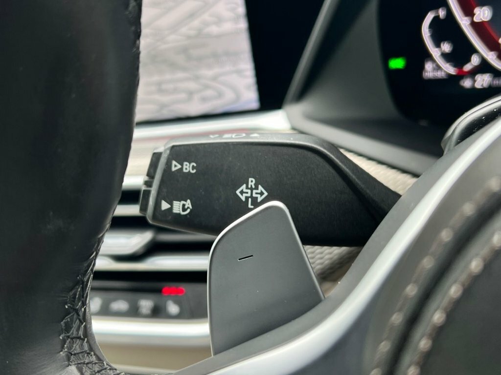 BMW X5 M50i White #36