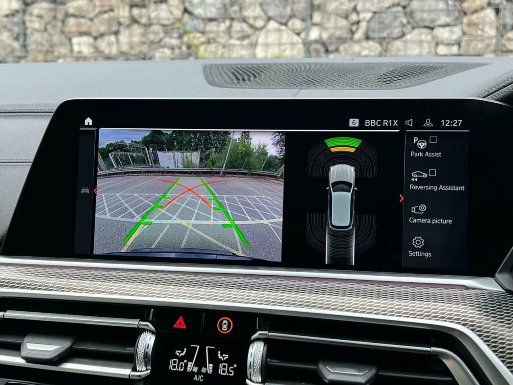 BMW X5 M50i White #19
