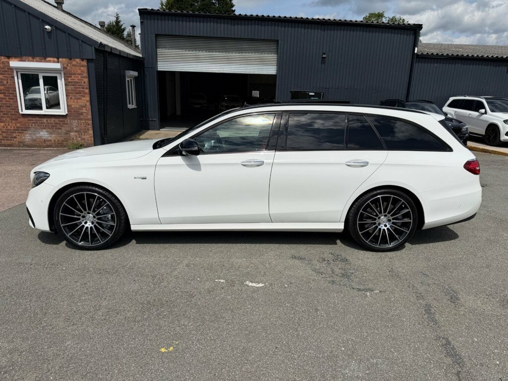 Mercedes-Benz E Class 3L Amg White #5