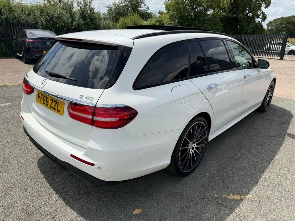 Mercedes-Benz E Class 3L Amg White #4