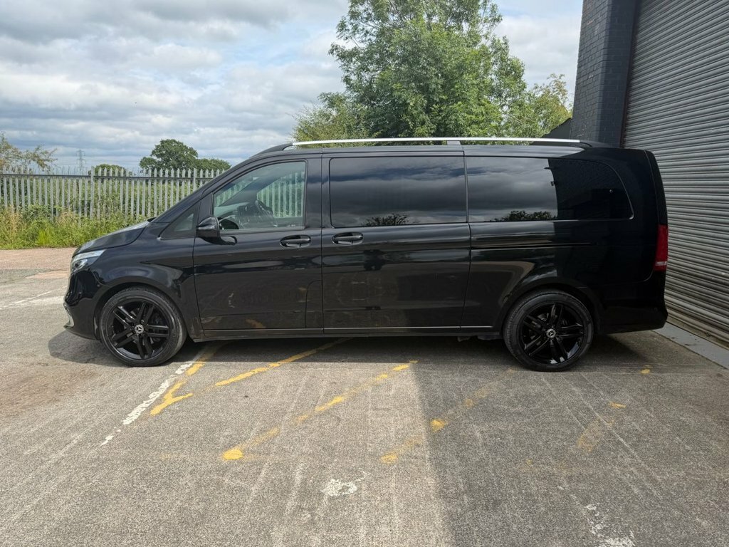 Mercedes-Benz V Class 2L Sport Black #5