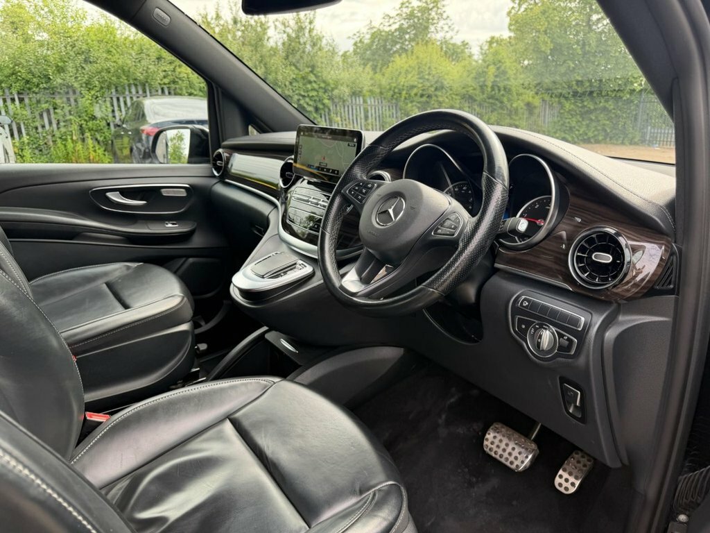 Mercedes-Benz V Class V 220 D Amg Line Extra-long Silver #17