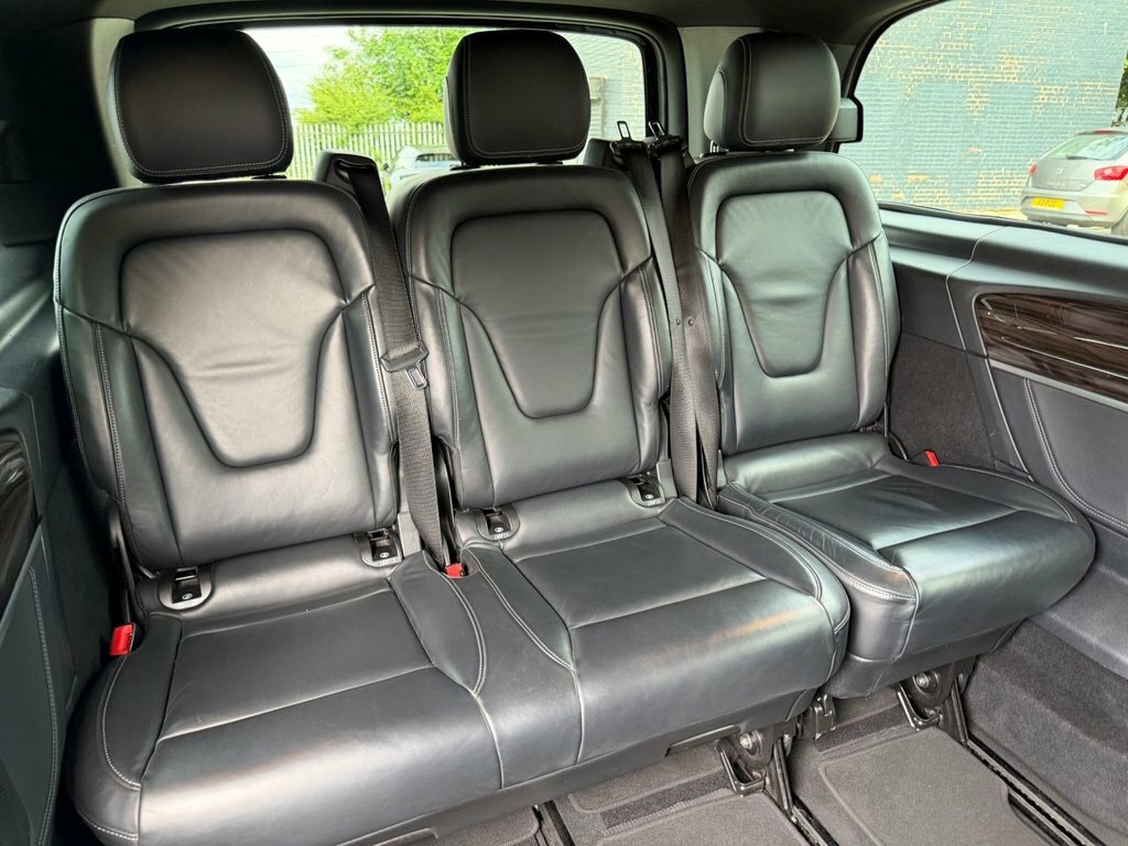 Mercedes-Benz V Class V 220 D Amg Line Extra-long Silver #12
