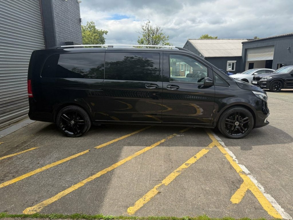 Mercedes-Benz V Class 2L Sport Black #6