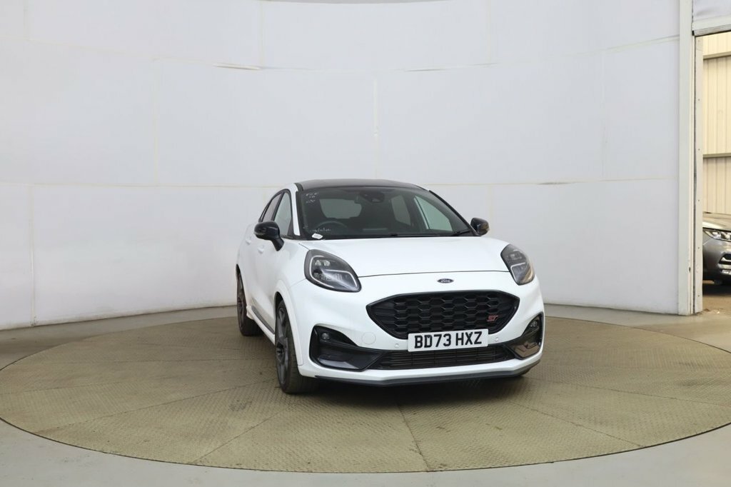 Ford Puma 1.5L St White