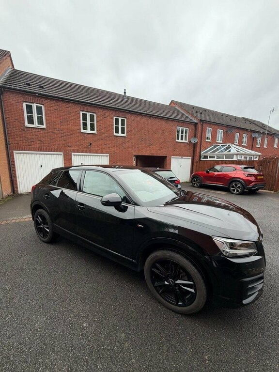 Audi Q2 1L S Line Black