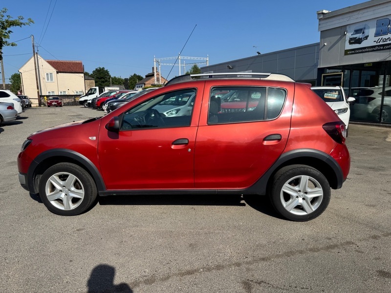 Dacia Sandero Stepway Ambiance Tce Red #2