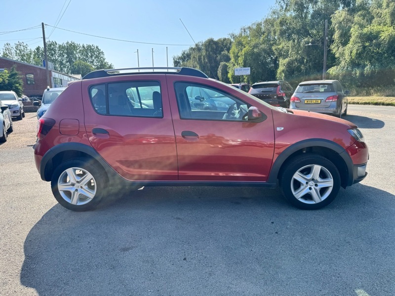 Dacia Sandero Stepway Ambiance Tce Red #6