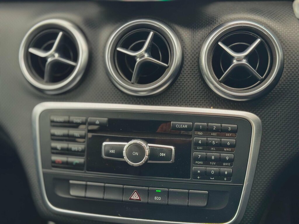 Mercedes-Benz A Class 2.0 A250 Blueefficiency Engineered By Amg Hatchbac Grey #21