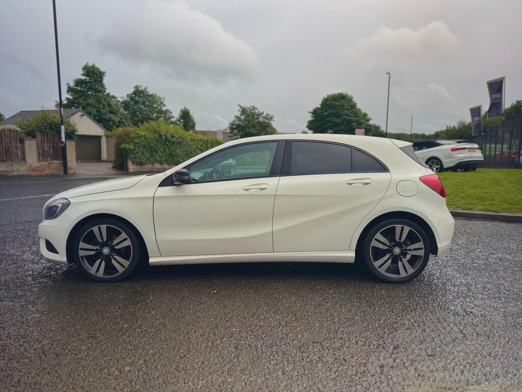 Mercedes-Benz A Class 2.0 A250 Blueefficiency Engineered By Amg Hatchbac Grey #8