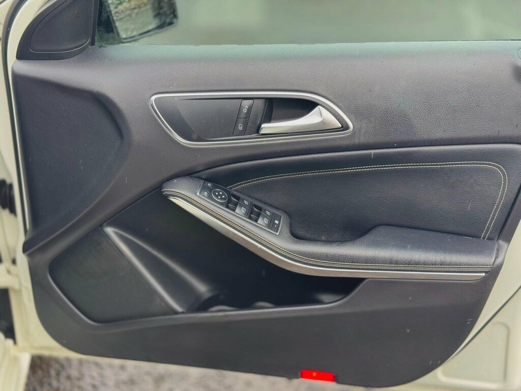 Mercedes-Benz A Class 2.0 A250 Blueefficiency Engineered By Amg Hatchbac Grey #20