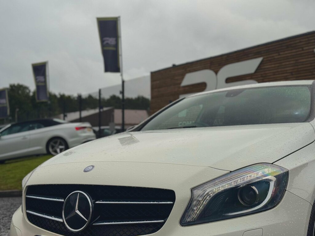 Mercedes-Benz A Class 2.0 A250 Blueefficiency Engineered By Amg Hatchbac Grey #11