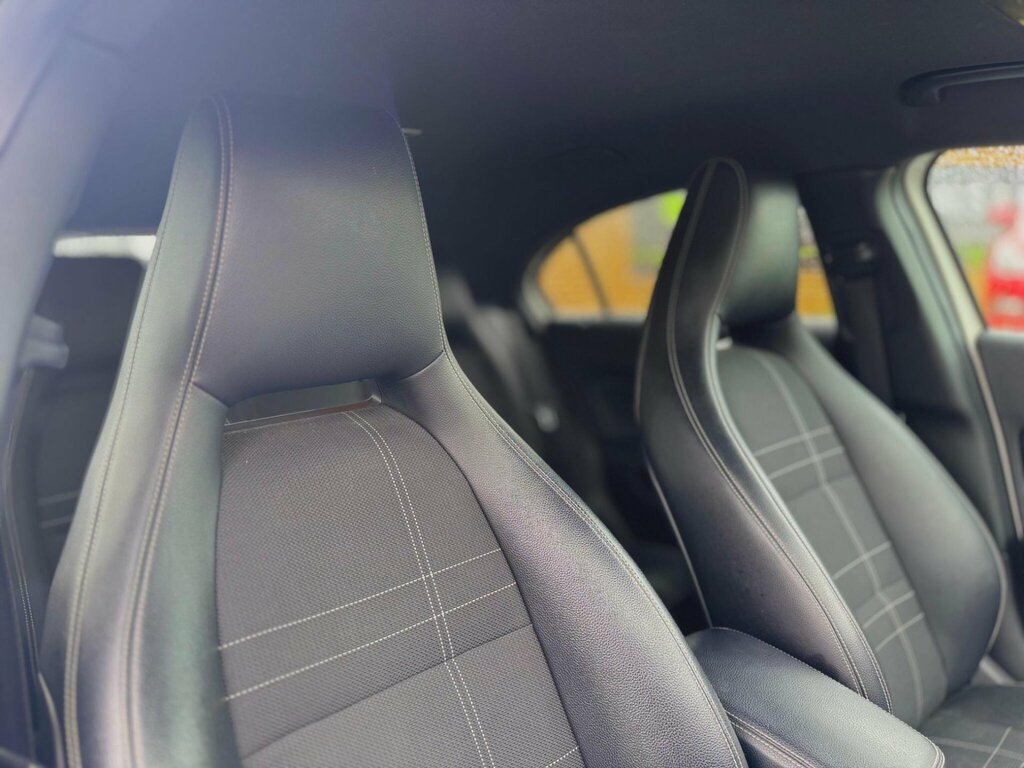 Mercedes-Benz A Class 2.0 A250 Blueefficiency Engineered By Amg Hatchbac Grey #25