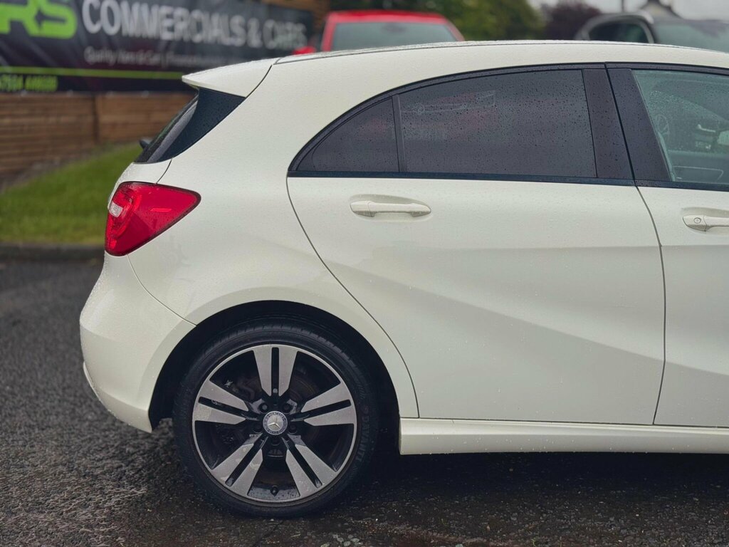 Mercedes-Benz A Class 2.0 A250 Blueefficiency Engineered By Amg Hatchbac Grey #15