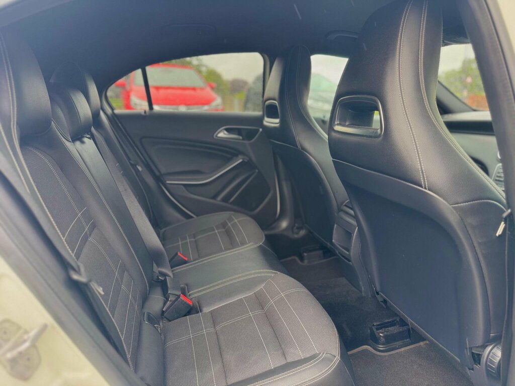 Mercedes-Benz A Class 2.0 A250 Blueefficiency Engineered By Amg Hatchbac Grey #30