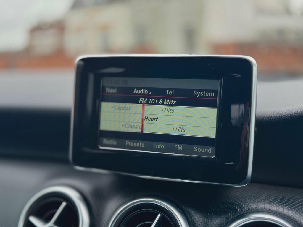 Mercedes-Benz A Class 2.0 A250 Blueefficiency Engineered By Amg Hatchbac Grey #22