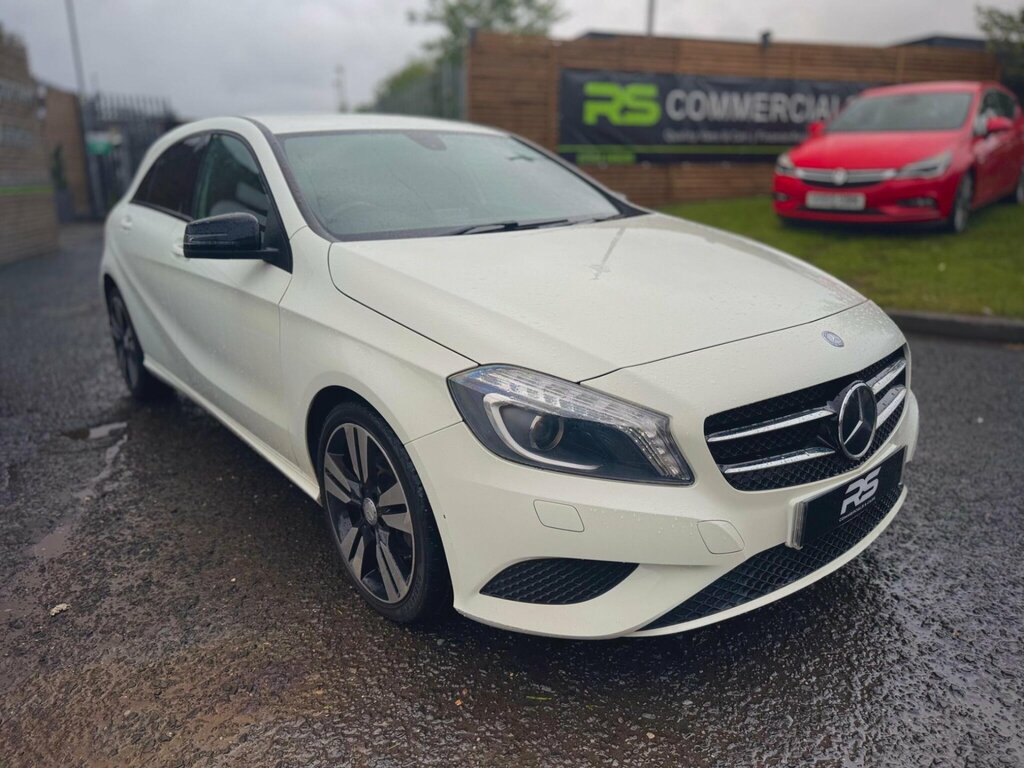 Mercedes-Benz A Class 2.0 A250 Blueefficiency Engineered By Amg Hatchbac Grey #3