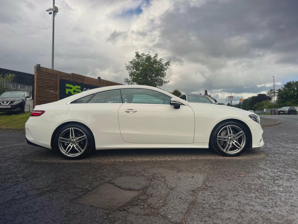Mercedes-Benz E Class 2.0 E220d Amg Line G-tronic Euro 6 Ss White