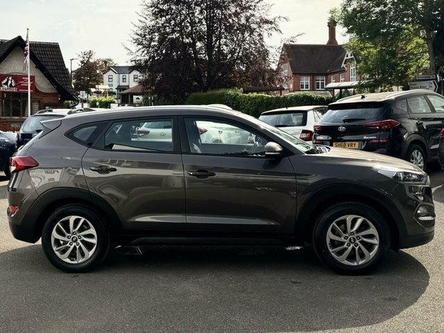 Hyundai Tucson 1.7 Crdi Blue Drive Se Nav Suv E BK66UGP Grey #6