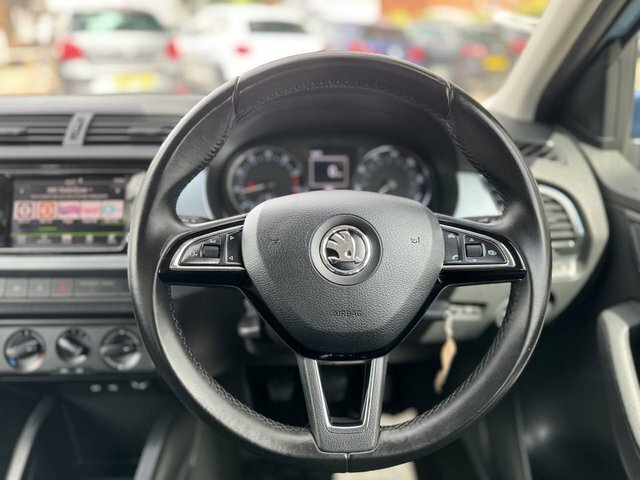 Skoda Fabia Hatchback 1.2 Tsi Se Dsg Euro 6 Ss 201616 Silver #45