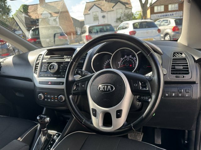 Kia Venga 3 Red #33