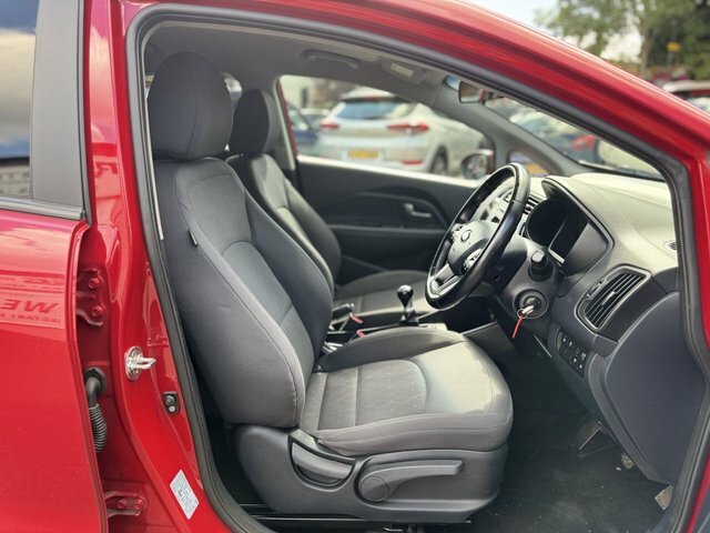 Kia RIO Red #32