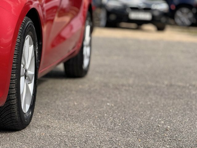Kia RIO Red #20