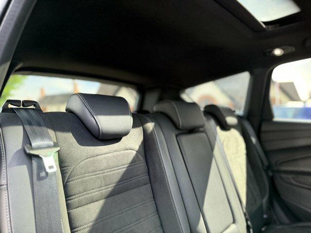 Ford Kuga 1.5 Zetec 118 Bhp Black #37