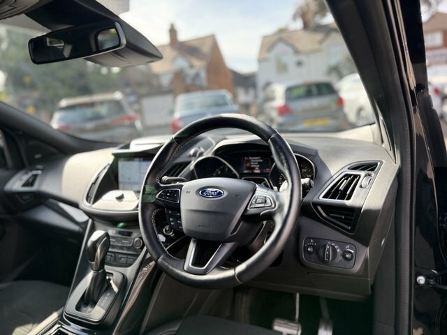 Ford Kuga 1.5 Zetec 118 Bhp Black #32