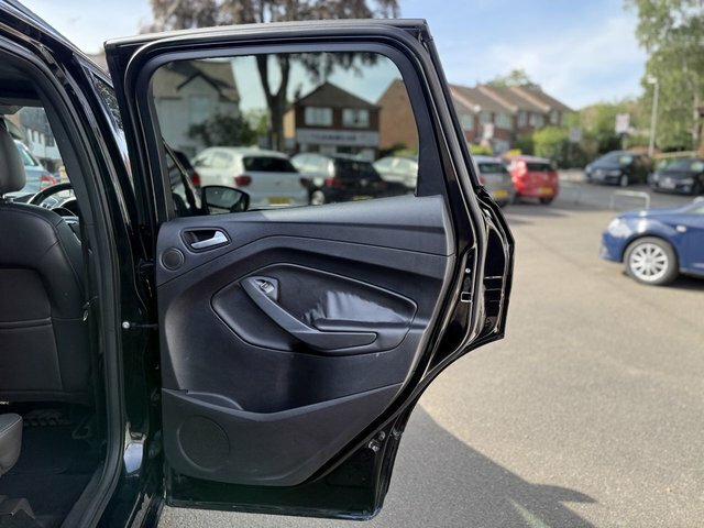 Ford Kuga 1.5 Zetec 118 Bhp Black #35
