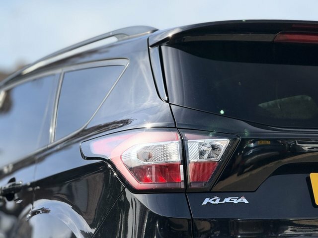 Ford Kuga 1.5 Zetec 118 Bhp Black #28