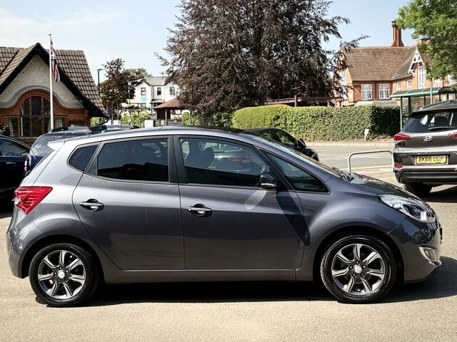 Hyundai Ix20 1.4 Blue Drive Premium Nav Hatchback Ma Grey #6