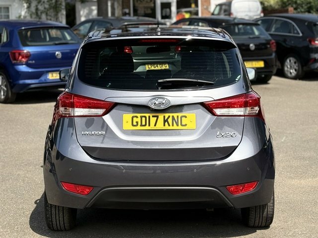 Hyundai Ix20 1.4 Blue Drive Premium Nav Hatchback Ma Grey #5