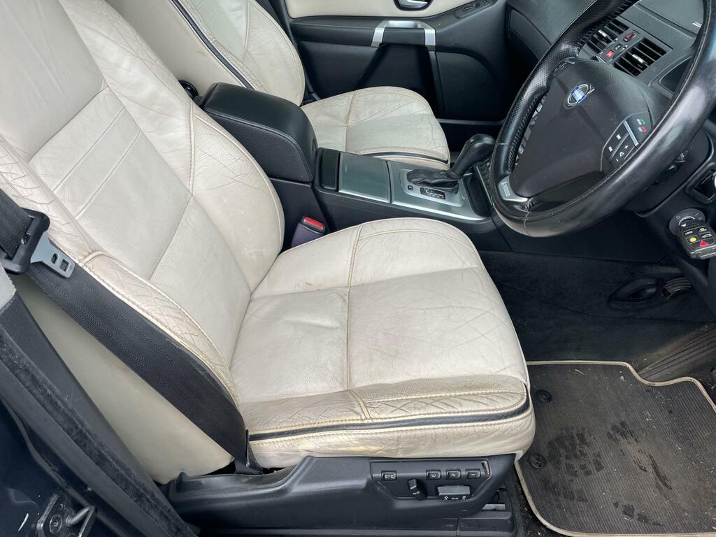 Volvo XC90 Red #7