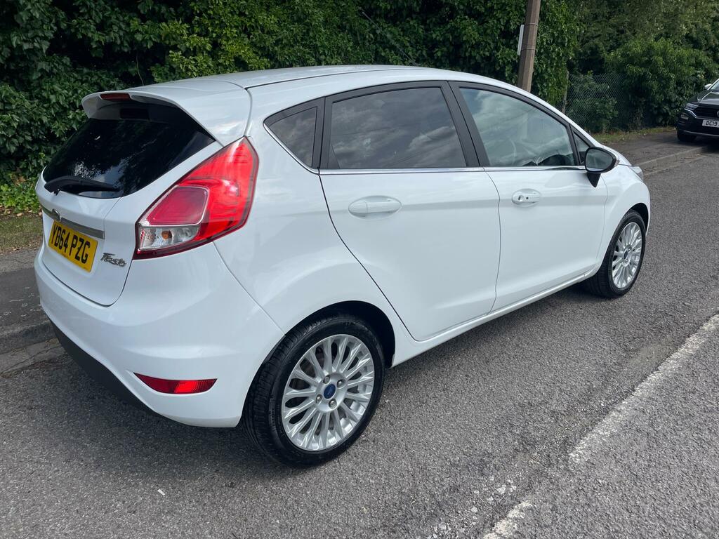 Ford Fiesta Titanium X White #2