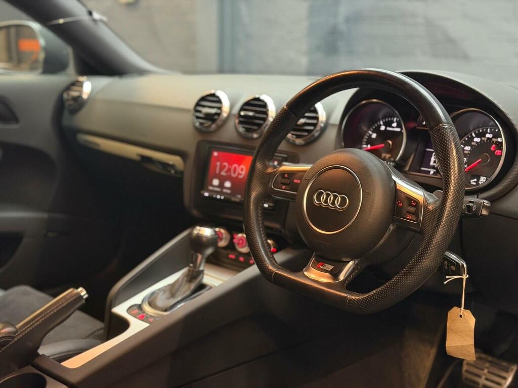 Audi TT Tdi Quattro Black Edition 2-Door White #15