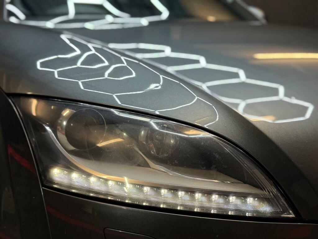 Audi TT Tdi Quattro Black Edition 2-Door White #38