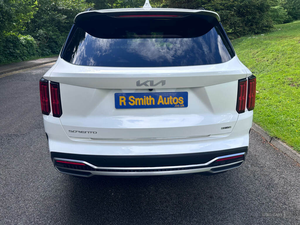 Kia Sorento 1.6 T-gdi Hev Edition BMZ2474 White #4