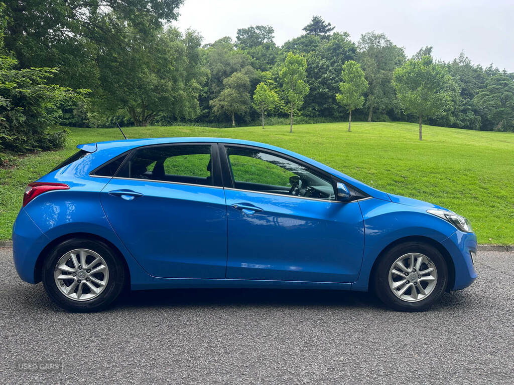 Hyundai I30 1.6 Crdi Blue Drive Se Nav EF66NDD Blue #2