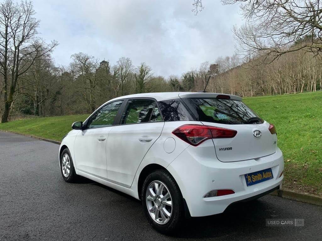 Hyundai I20 1.2 Se White #6