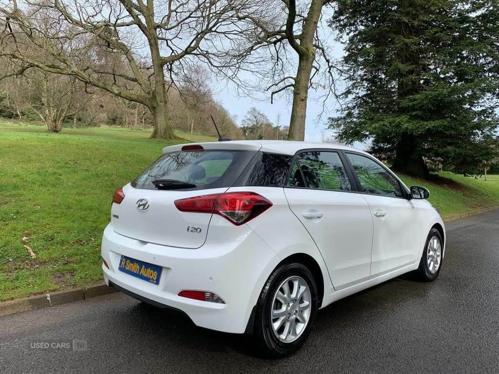 Hyundai I20 1.2 Se White #3