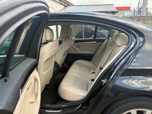 BMW 5 Series 2.0 520D Silver #8
