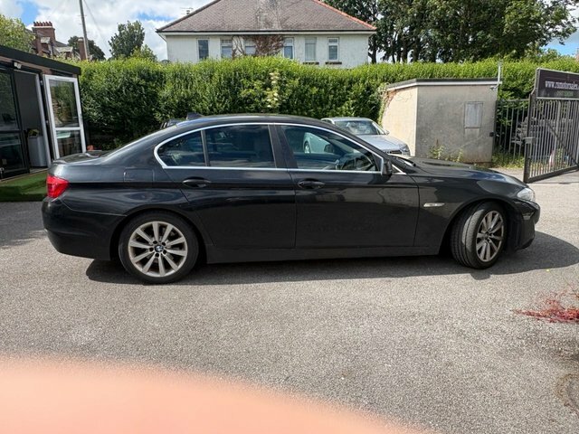 BMW 5 Series 520D Se Saloon Black #2
