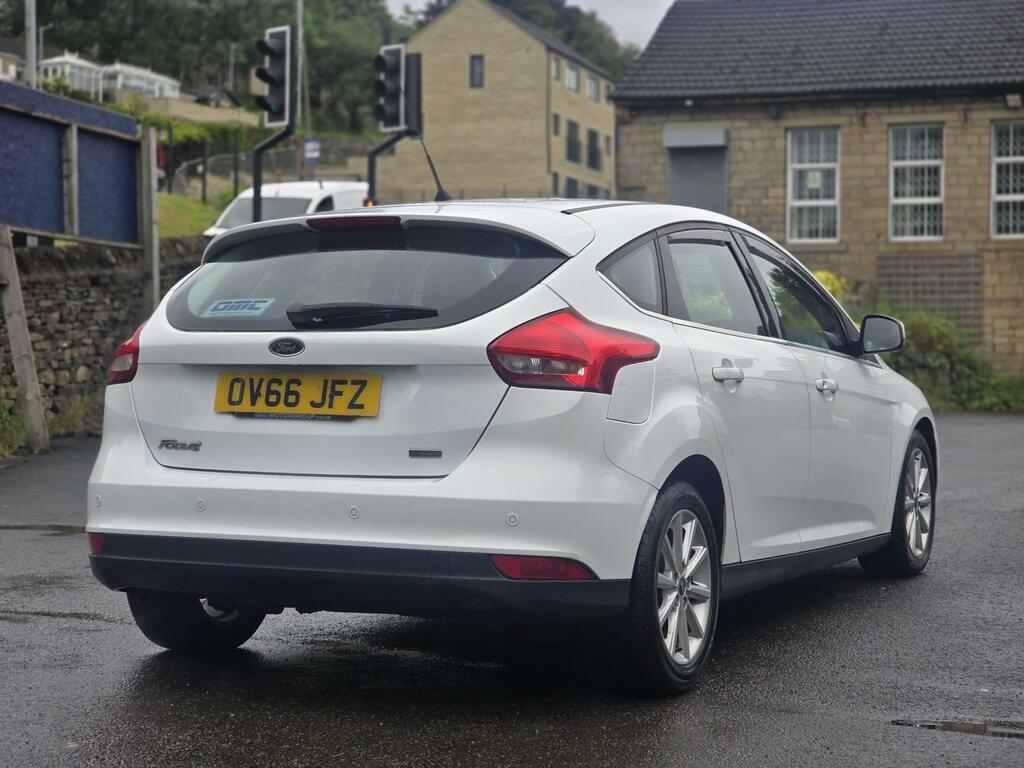 Ford Focus 1.0T Ecoboost Titanium Euro 6 S S OV66JFZ White #4